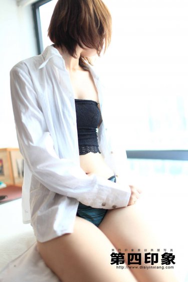 电影《丰满的人妻》