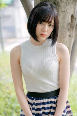 萝稚嫩粉红小缝尿出来